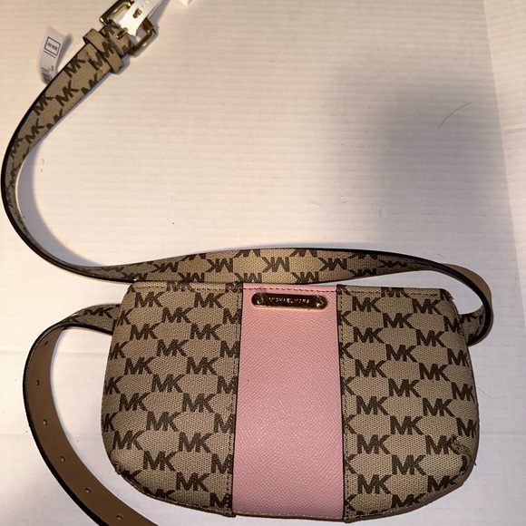 Michael kors s/m and l/xl belts with bags attached! Super cute